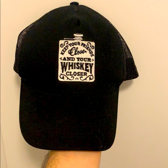 Lucky Brand Other - Men’s Lucky Brand trucker cap, black with patch